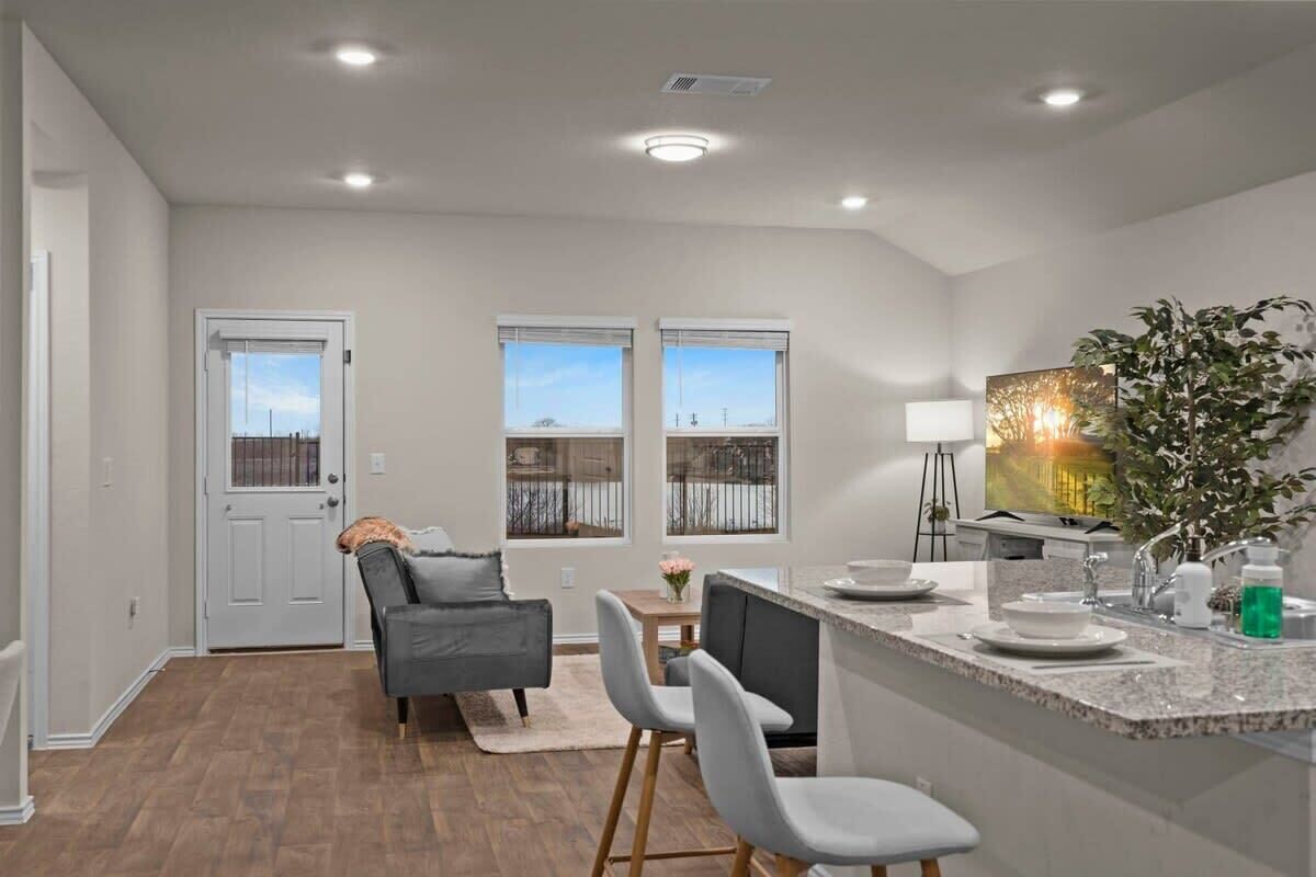 House (4 Bedrooms) | In-room dining