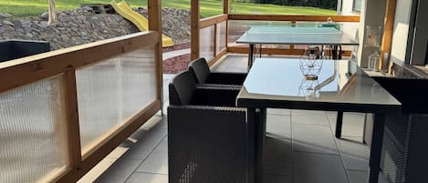Outdoor dining