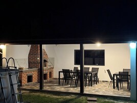 Área de parrillas y picnic