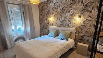 1 bedroom, iron/ironing board, WiFi, bed sheets