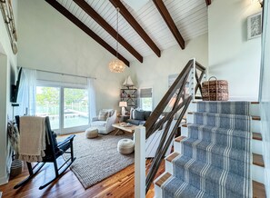 Smart TV - WATERFRONT VILLA W/ DOCK, NEAR SALTY DOG, BEACH & PICKLEBALL COURTS (Hilton Head Island)