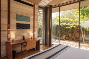 In-room safe, desk, blackout drapes, soundproofing