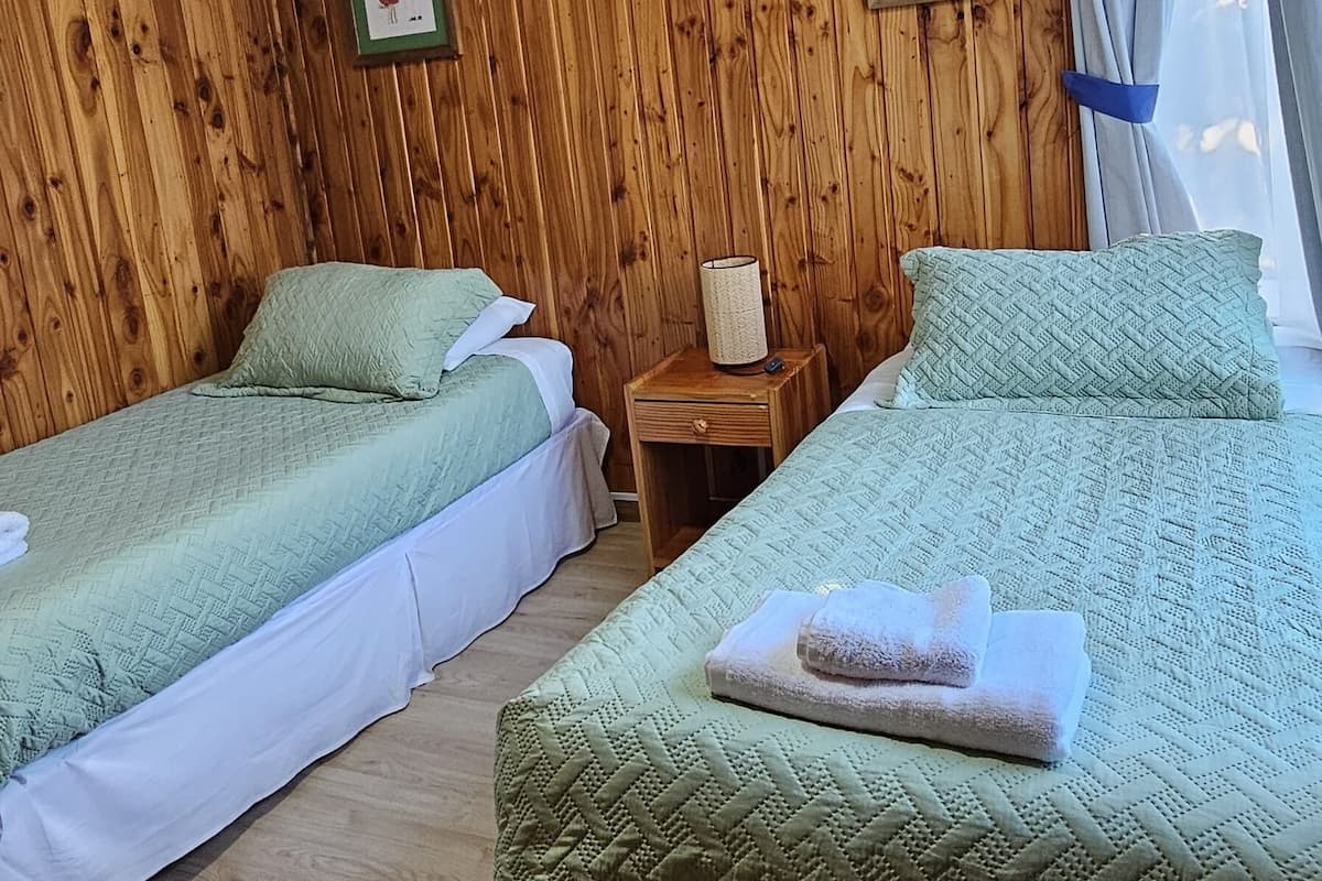 Basic Twin Room | Free WiFi