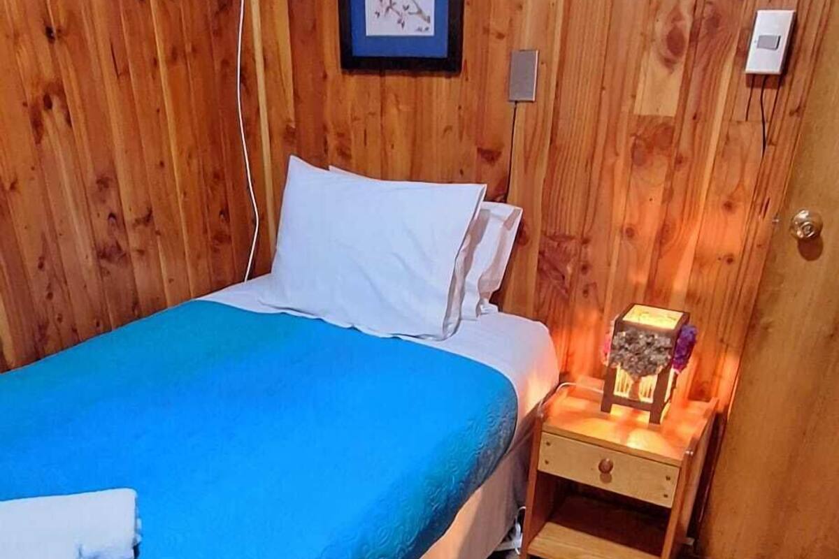 Quarto básico, 1 cama de solteiro | Wi-Fi de cortesia
