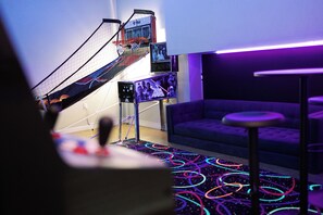 Spielezimmer