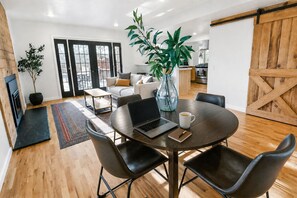 Interior - Fairway Fun: Big Deck, Arcade, AC and Views (Flagstaff)