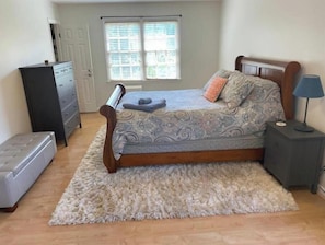 3 chambres, fer et planche à repasser, Wi-Fi, literie fournie