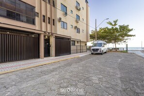 Basic Apartment | Exterior - Beachfront Apartment With Beach View Vte0301 (Itapema)