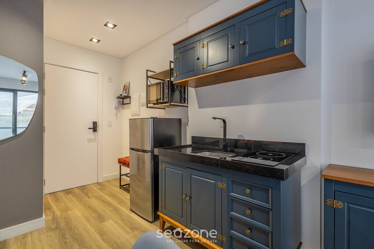 Basic Apartment | Private kitchen