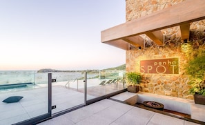 Unclassified image, 2 of 41, button - New Studios - Pool With sea View - Penha Spot PSO (Penha)