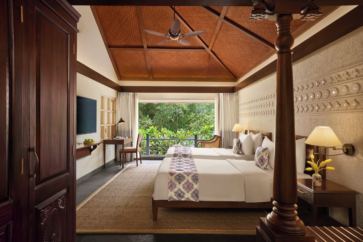 Deluxe Room, 2 Single Beds | Egyptian cotton sheets, premium bedding, down duvets, memory-foam beds