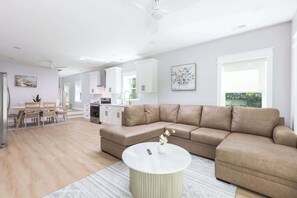 TV, offices - Modern Home in the Heart of KDH, Minutes to Beach (Kill Devil Hills)