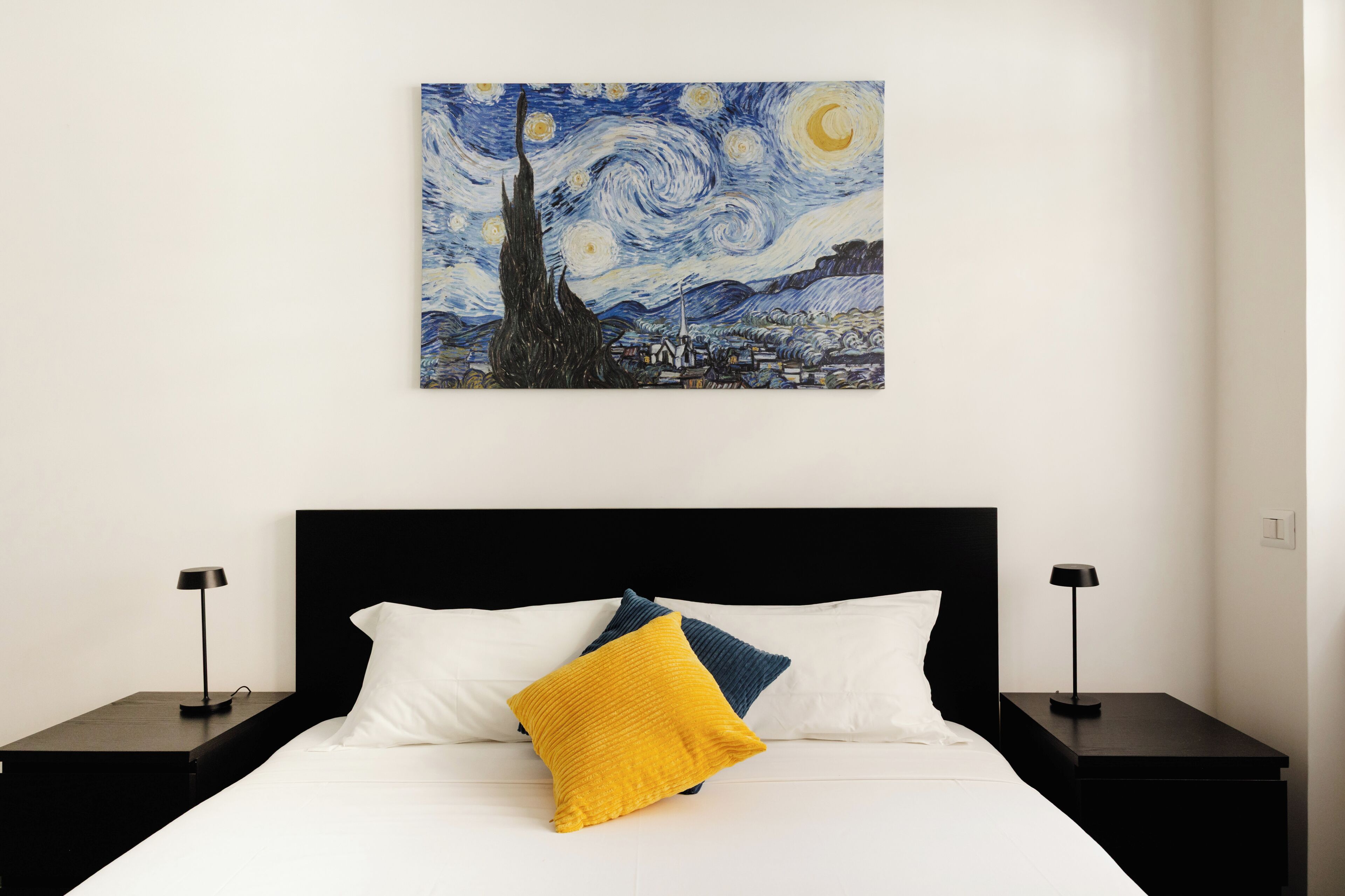 1 室のベッドルーム、アイロン / アイロン台、WiFi (無料)