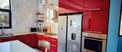 Micro-ondas, fogão, cooktop