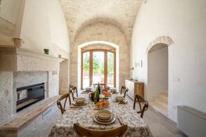 Dining - Palmento Giorgio: historic countryside retreat in the Itria Valley (Martina Franca)