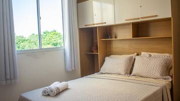 2 quartos, ferros/tábuas de passar roupa, Wi-Fi, roupa de cama