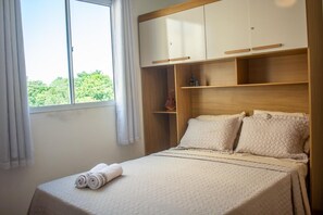 2 slaapkamers, een strijkplank/strijkijzer, wifi, beddengoed
