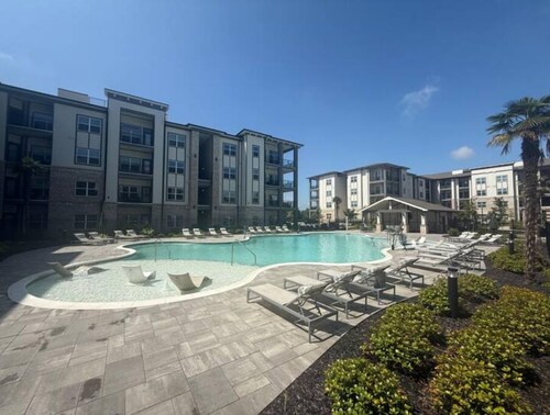 Luxurious Plush Apartment