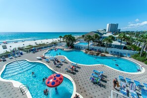 Apartment, 1 King-Bett und Schlafsofa (Majestic Beach Towers 1-715) | Pool | Innenpool, Außenpool