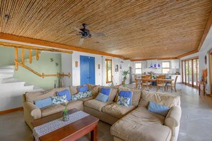 Televisie en een kantoor