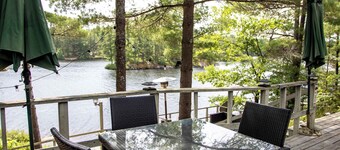 The Willow | Lakefront Cottage | Muskoka