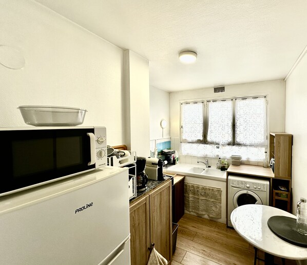 Microwave, oven, stovetop