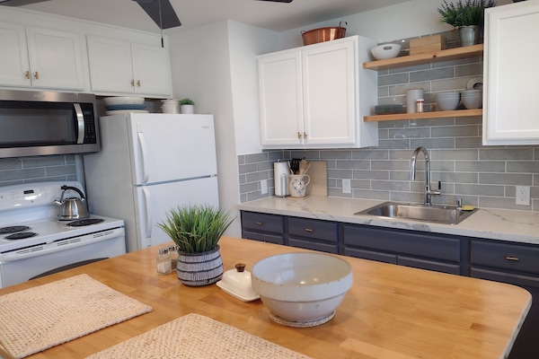 Microondas, horno y parrilla de estufa