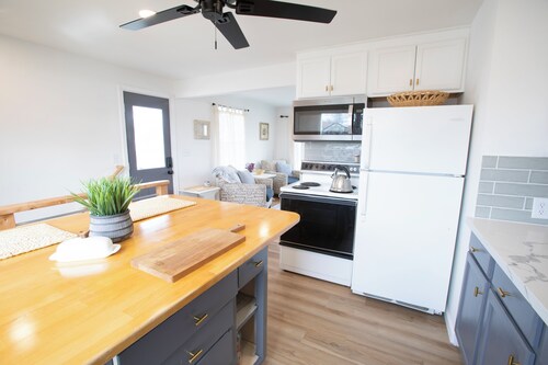 Charming 4-bedroom light and open concept house with in a good area of Spokane