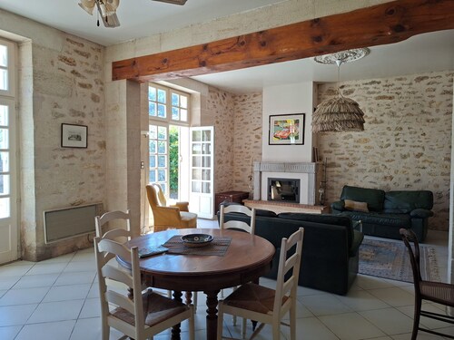 In the heart of the Sauternes crus classés, the Maison de Grand Pierre