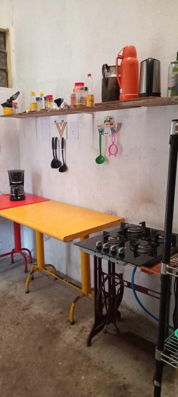 Private kitchen - lemon tree hostels (Santa Cruz La Laguna)