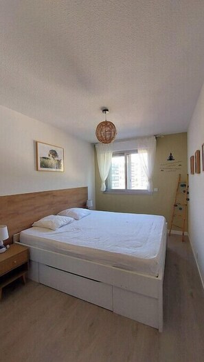 2 bedrooms, WiFi, bed sheets