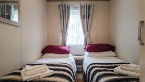 2 bedrooms, individually decorated, individually furnished, free WiFi