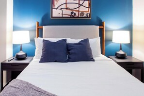 1 chambre, bureau, fer et planche à repasser, Wi-Fi
