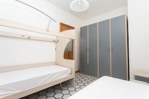 3 quartos