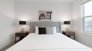 3 bedrooms, desk, iron/ironing board, WiFi - Landing | Amazing 3BD, Gym (Davenport)