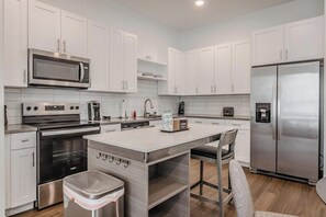 Fridge, dining tables - Landing | Stunning 3BD, Gym (Davenport)