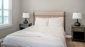 1 bedroom, desk, iron/ironing board, WiFi