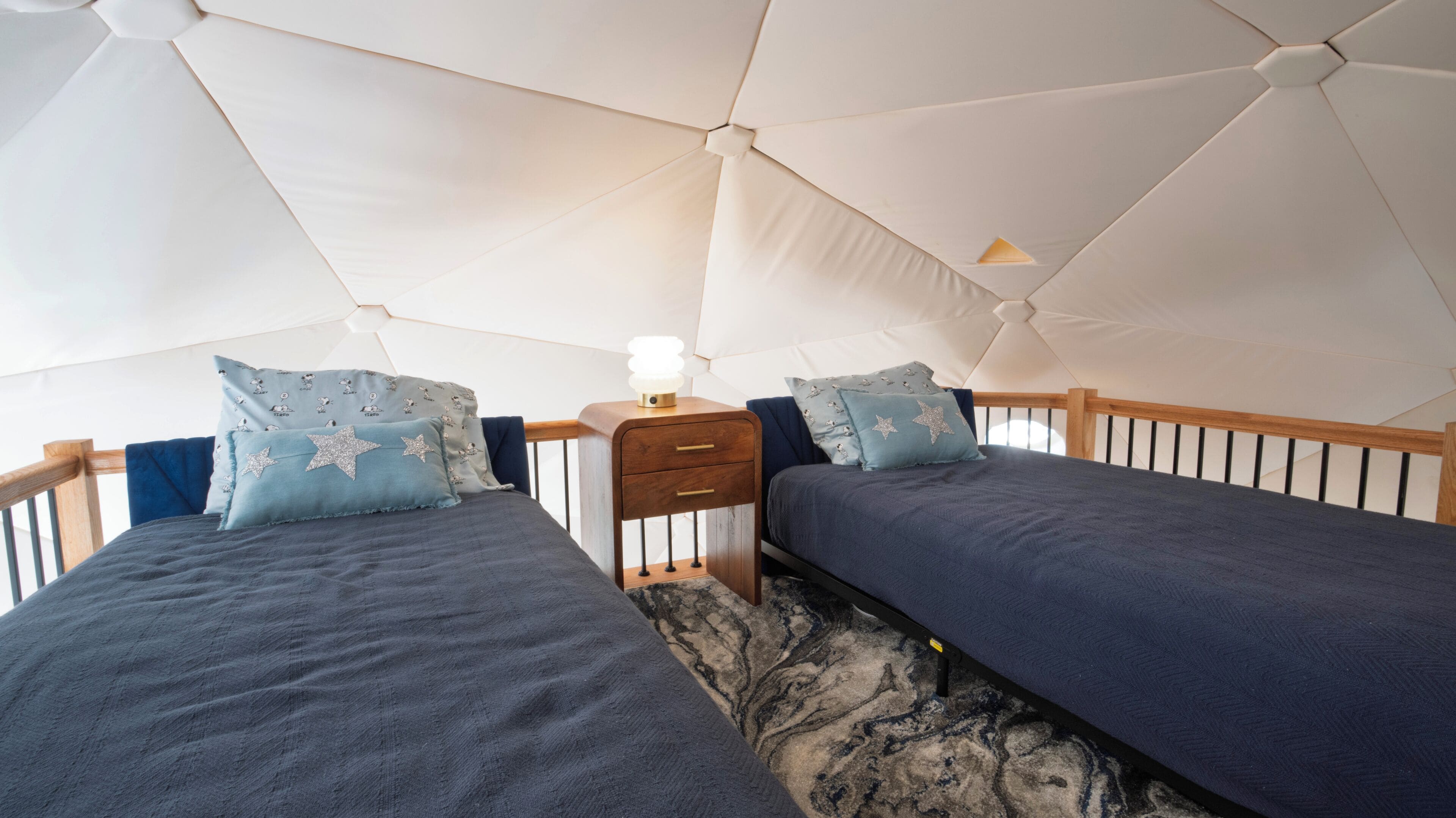 Luxury dome, lake view | Laptop workspace, free WiFi, bed sheets