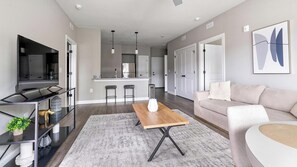 Smart TV - Landing | Stylish 2BD, Gym, Yoga Studio (Cape Coral)