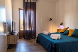 Deluxe Apartment, Non Smoking, Hill View | Iron/ironing board, free WiFi