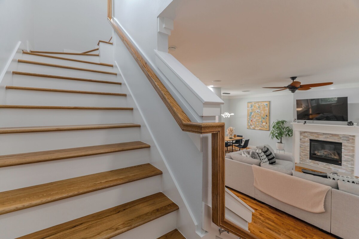 Photo 8 of Charming 2-bedroom townhome with WiFi, AC in amazing Houston