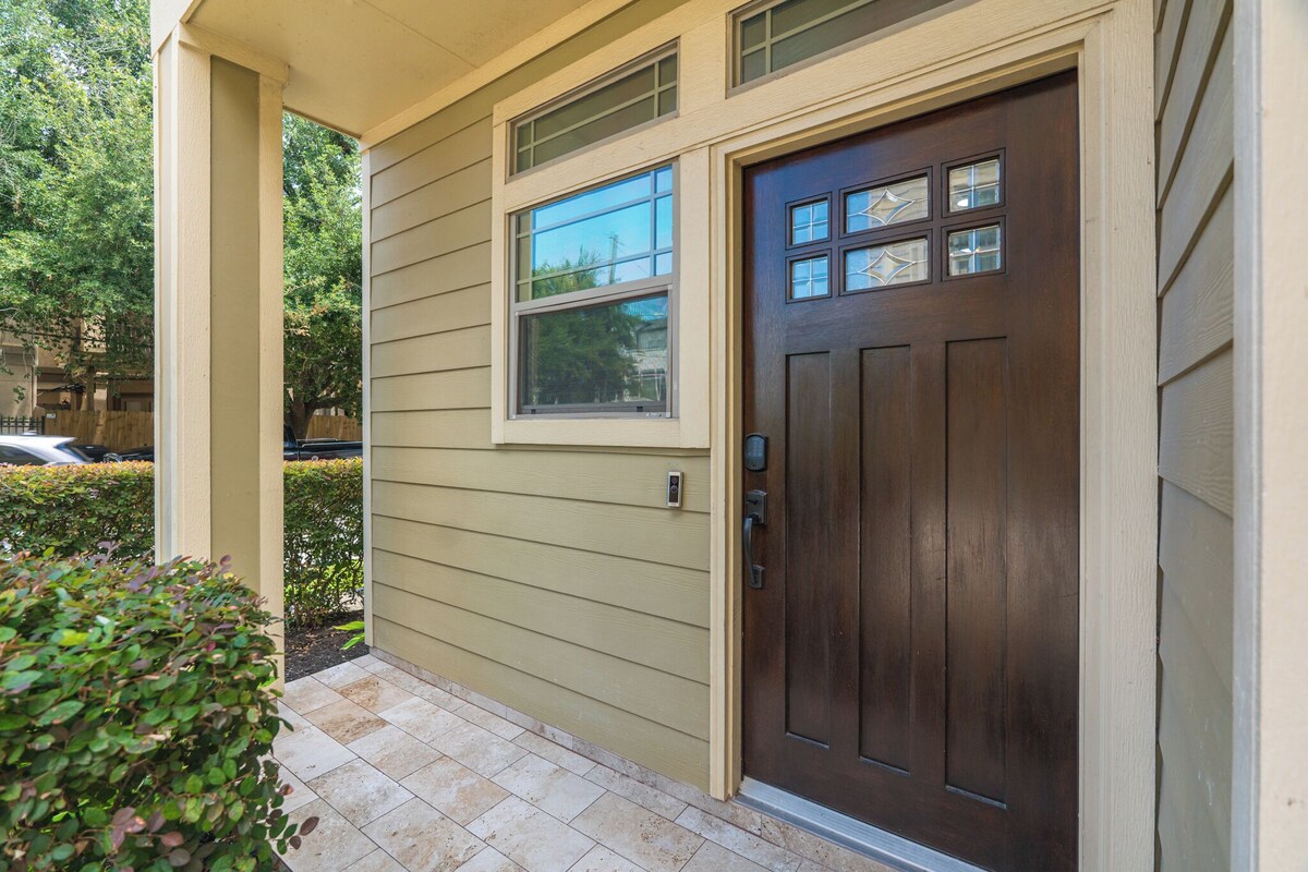 Photo 13 of Charming 2-bedroom townhome with WiFi, AC in amazing Houston
