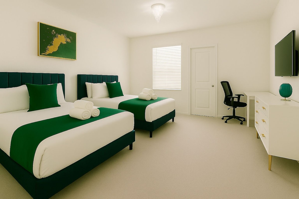 Family Quadruple Room, 2 Double Beds, Non Smoking, Private Bathroom | Free WiFi, bed sheets
