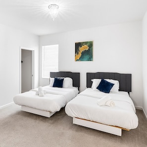 Family Quadruple Room, 2 Double Beds, Non Smoking, Private Bathroom | Free WiFi, bed sheets