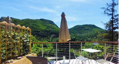 Chalet de charme idéal pour les amoureux de la nature sauvage et de randonnées
