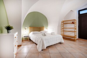 1 Schlafzimmer, Bügeleisen/Bügelbrett