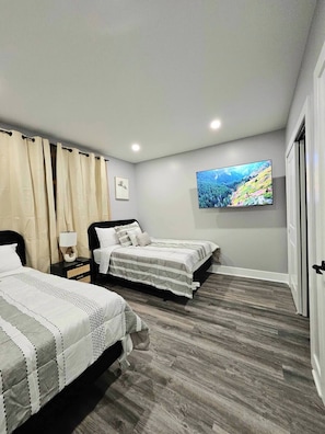 House, City View | Premium bedding, blackout drapes, iron/ironing board, bed sheets