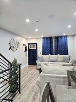 Smart TV 85 pulgadas con canales de televisión digitales, Netflix, Hulu