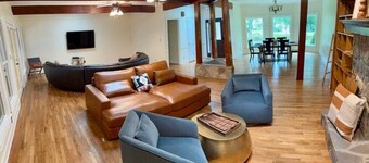 4BR 4BA Ranch on 2 Acres Near Trilith Studios