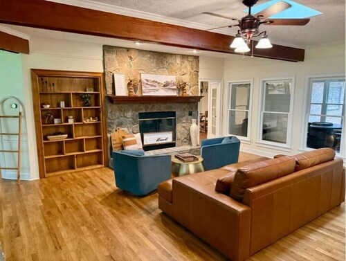 4BR 4BA Ranch on 2 Acres Near Trilith Studios